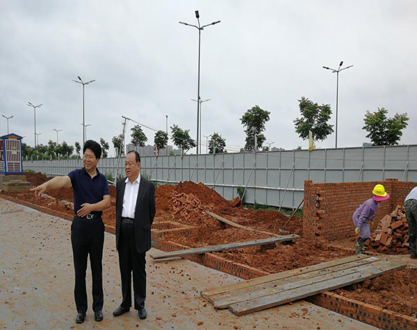 中国西部开发促进会领导赴云南省曲靖市调研2.jpg